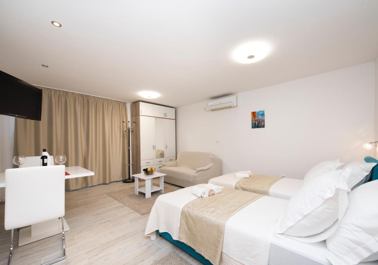 Apartments Maraton Split Extérieur photo