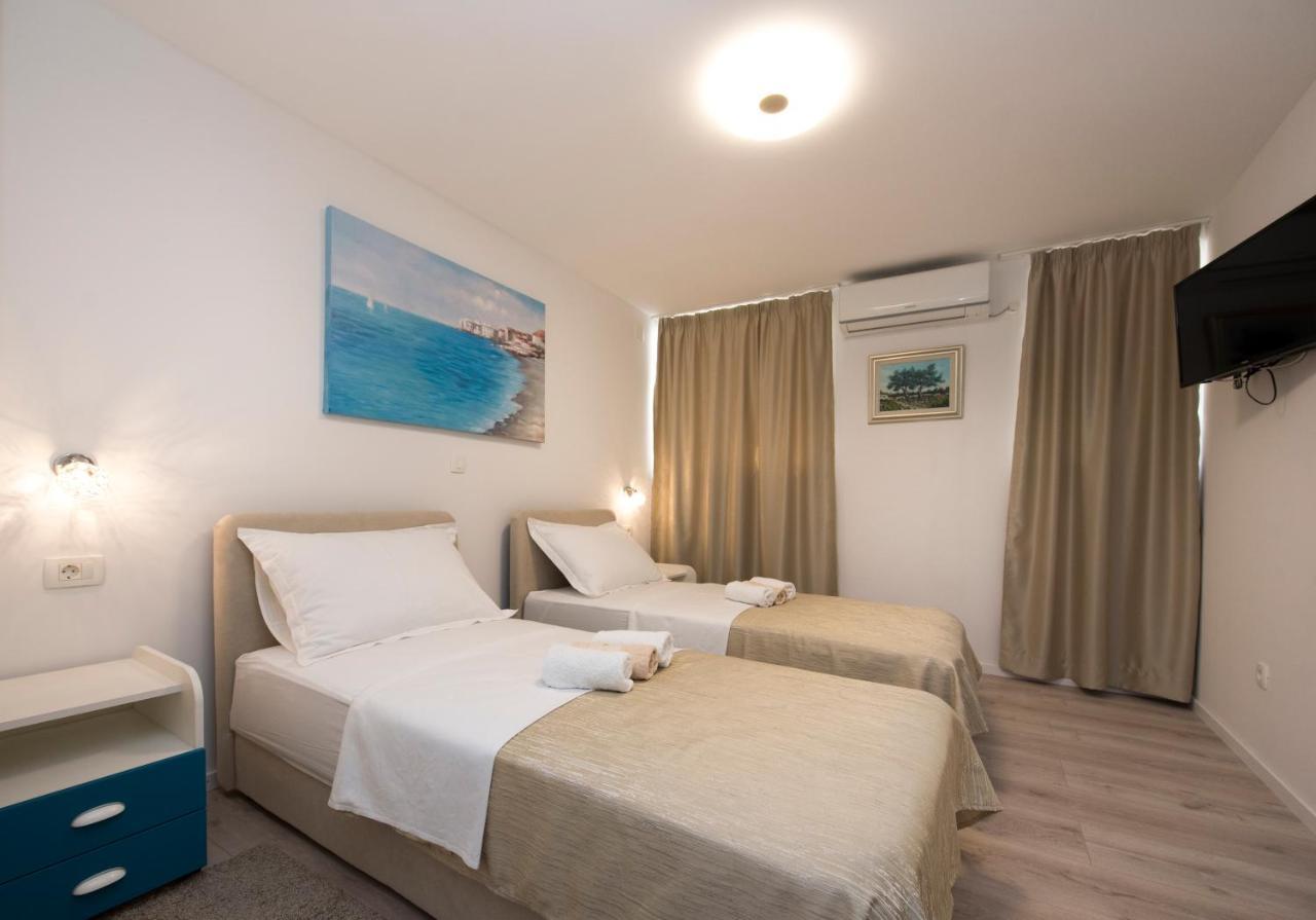 Apartments Maraton Split Extérieur photo