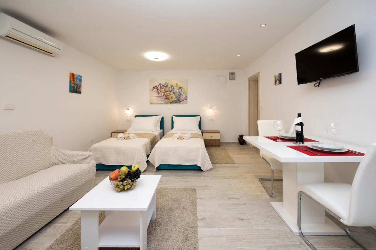 Apartments Maraton Split Extérieur photo