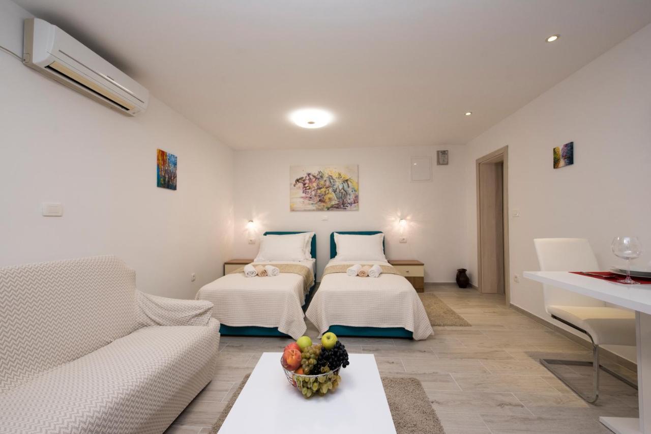 Apartments Maraton Split Extérieur photo