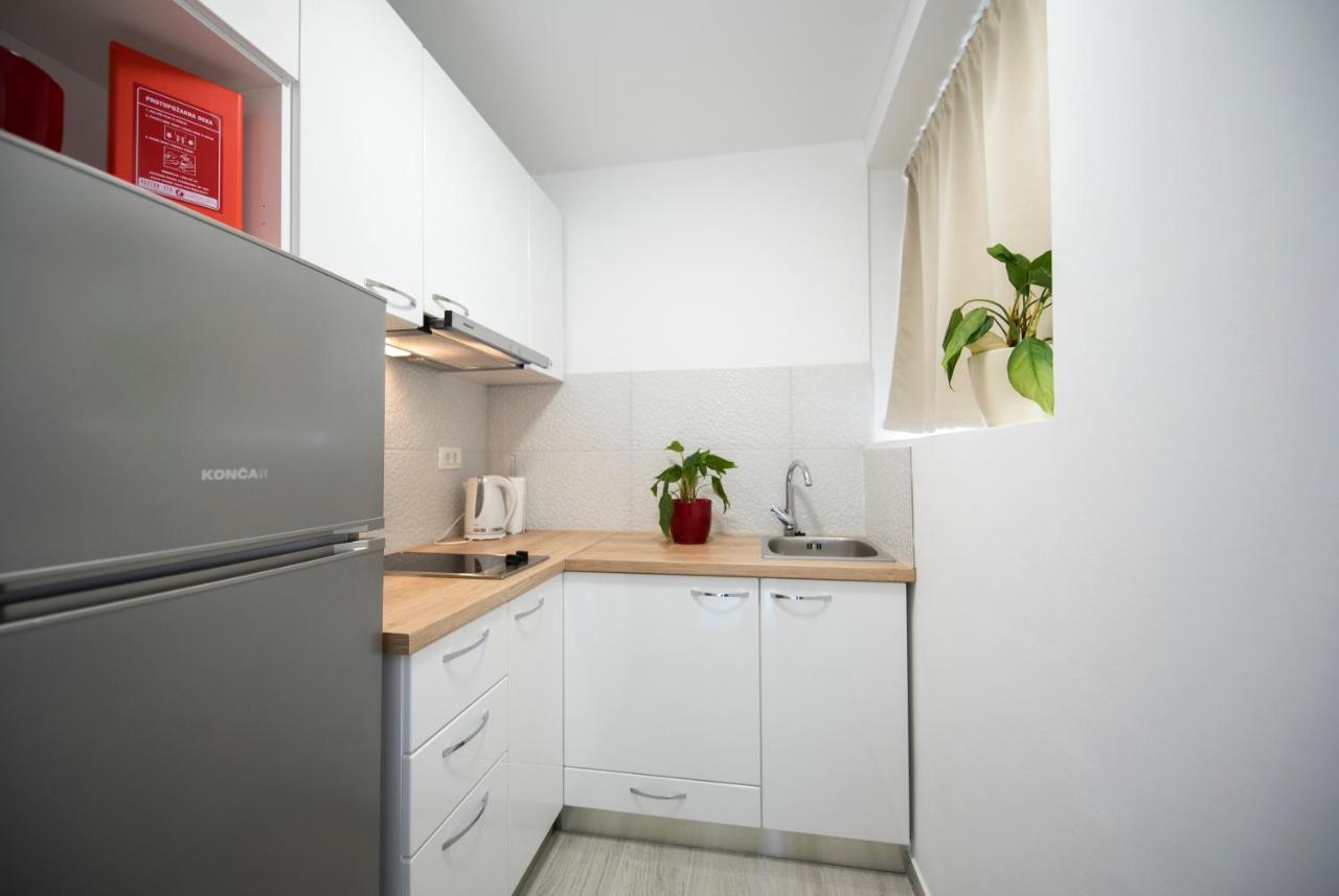 Apartments Maraton Split Extérieur photo